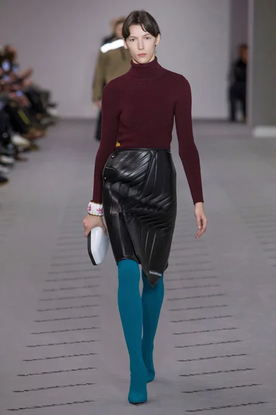 Look 20